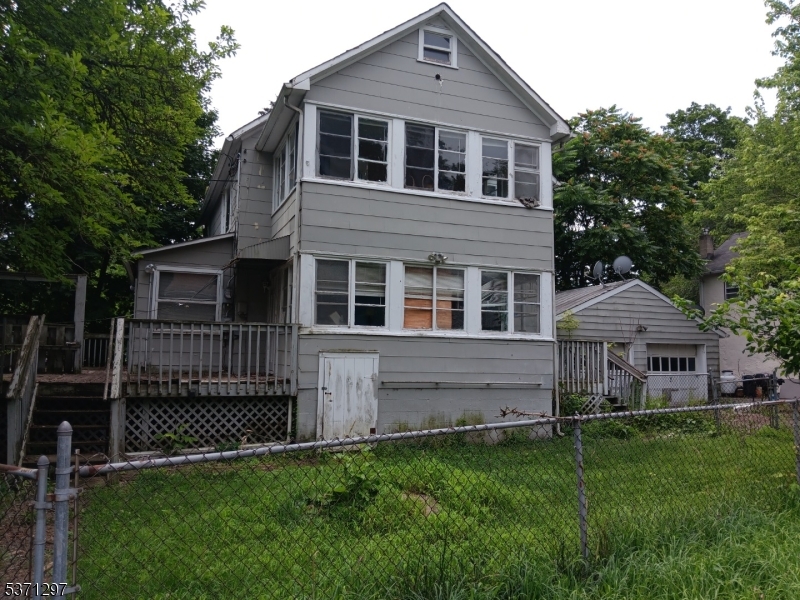 2 Cummins St, Franklin Boro, NJ 07416