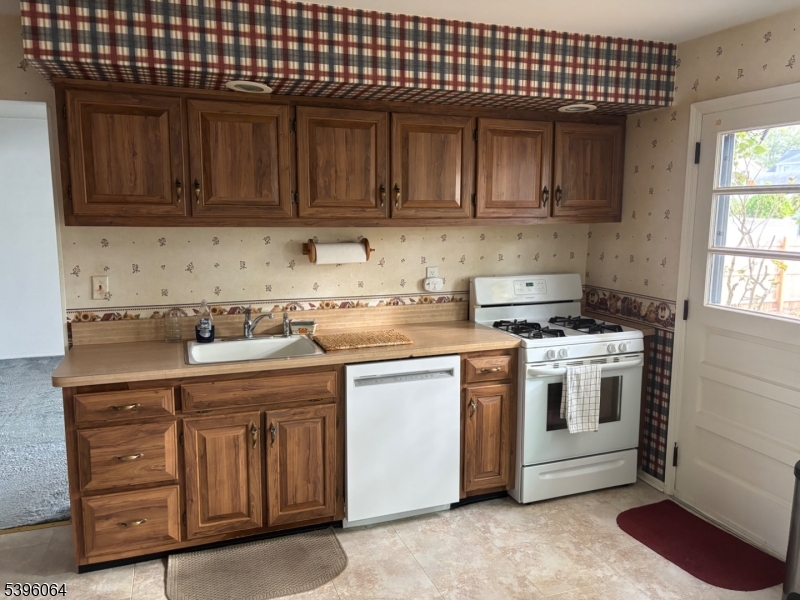 Somerville Boro, NJ 08876,34 Steele Ave