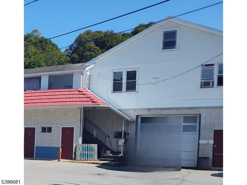 812 S Main St, Phillipsburg Town, NJ 08865