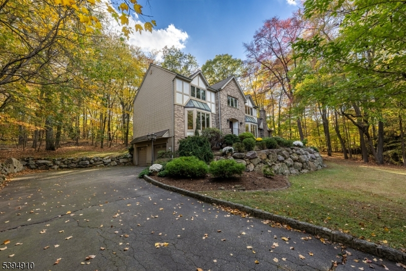 Kinnelon Boro, NJ 07405,2 Denise Dr