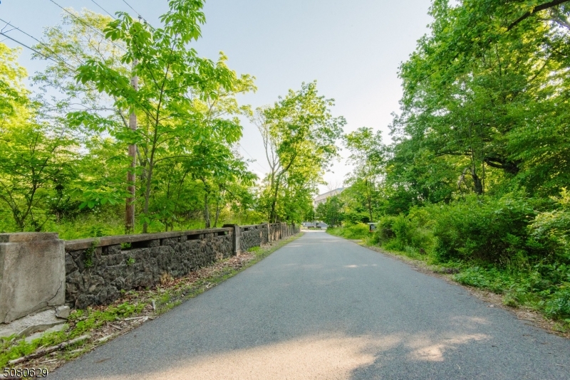 West Orange Twp., NJ 07052,2 Ridge Rd