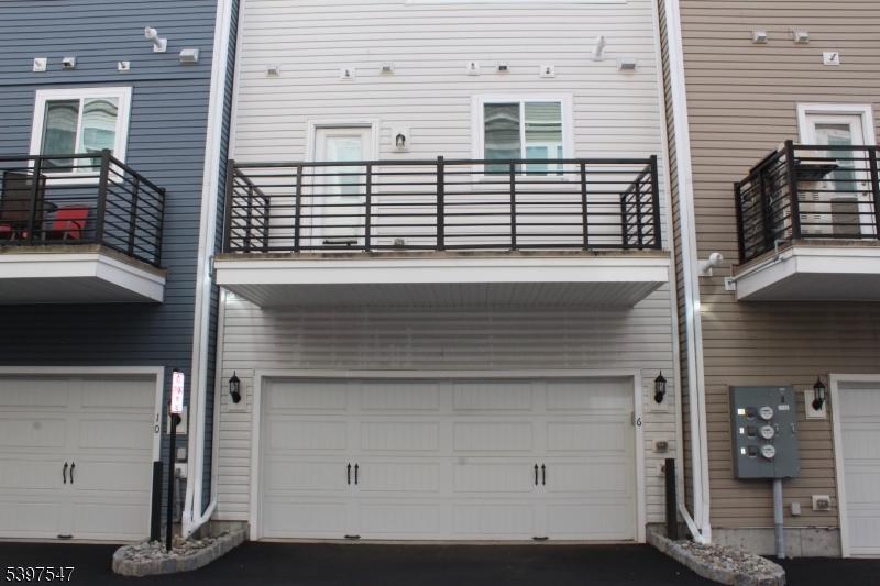 North Brunswick Twp., NJ 08902,6 Bond St