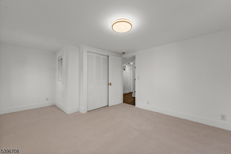 Chester Boro, NJ 07930,143 Maple Ave