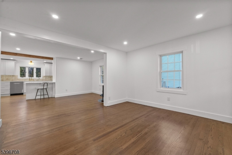 Chester Boro, NJ 07930,143 Maple Ave