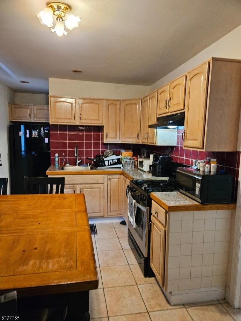 North Haledon Boro, NJ 07508,575 High Mountain Rd #3