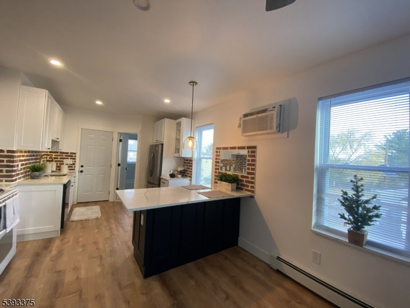 Linden City, NJ 07036,310 W Price St