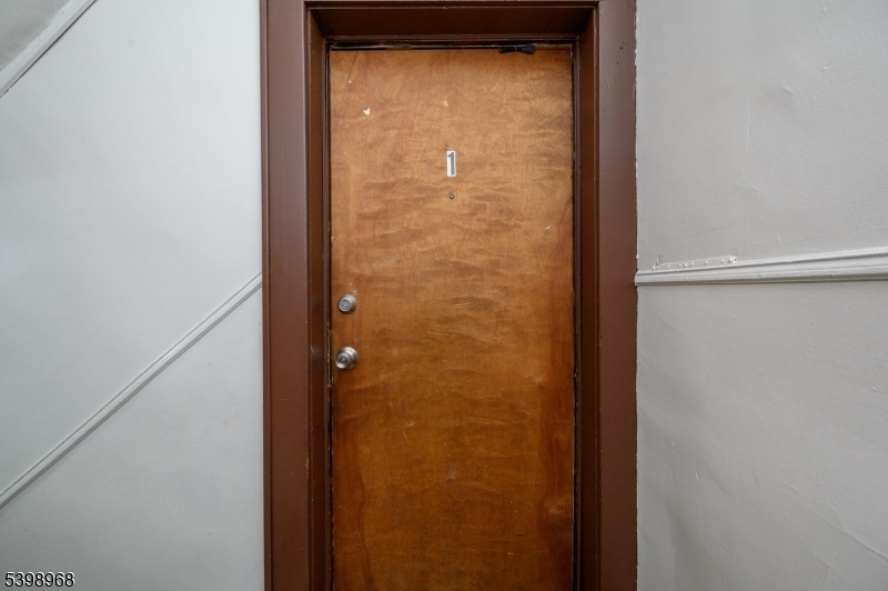 Newark City, NJ 07107,427-429 N 12Th St