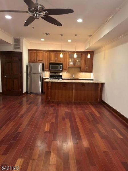 Bayonne City, NJ 07002,36 W 14Th St Unit 201 #201