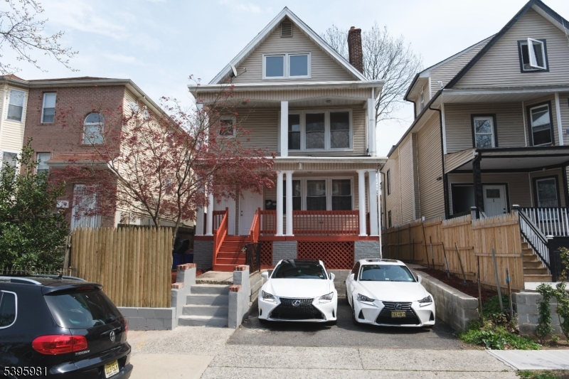 East Orange City, NJ 07017,134 N 14Th St