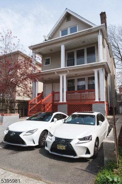 East Orange City, NJ 07017,134 N 14Th St