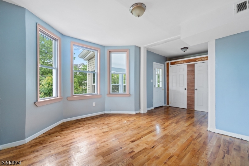 Newark City, NJ 07108,14 Treacy Ave