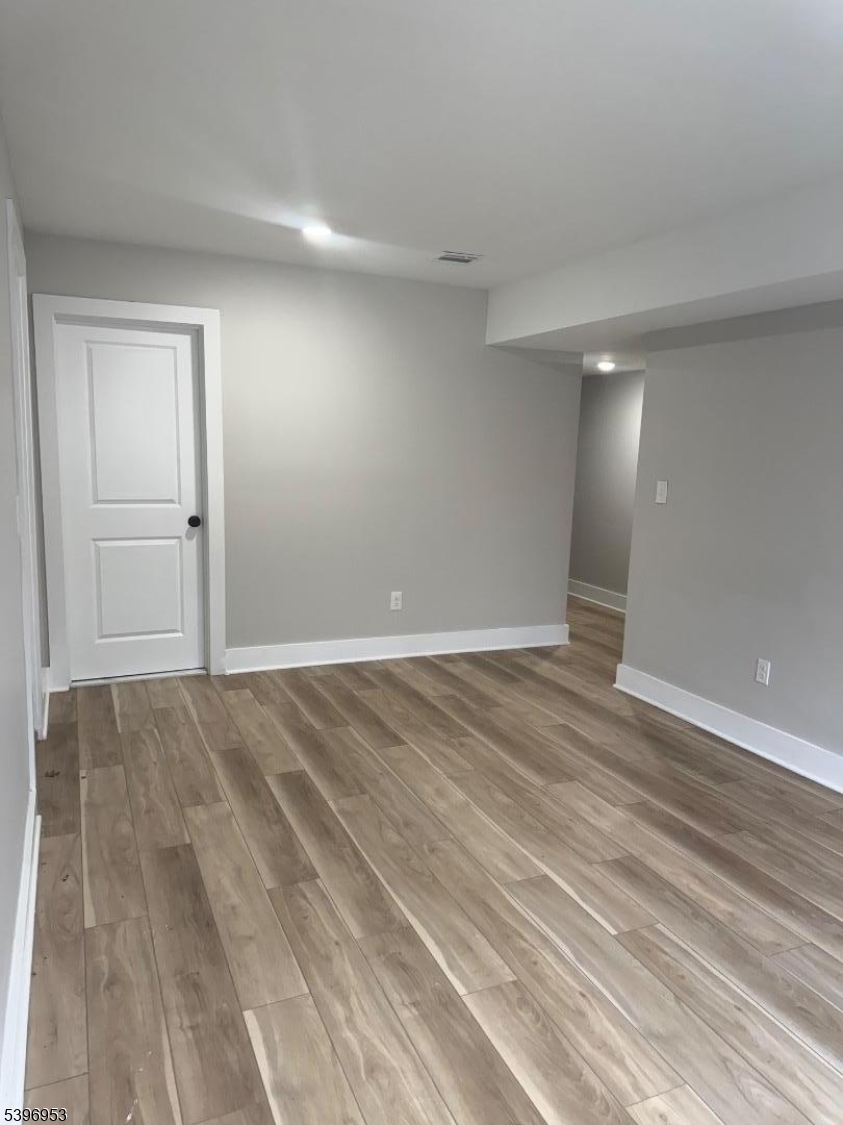 Newark City, NJ 07103,70 19Th Ave