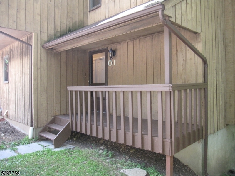 Vernon Twp., NJ 07462,3 Village Way Unit 1 #1