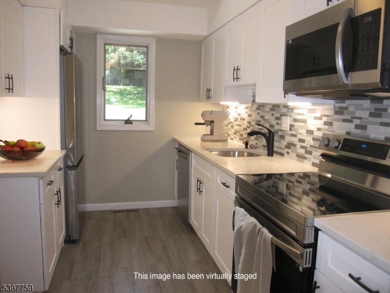 Vernon Twp., NJ 07462,3 Village Way Unit 1 #1