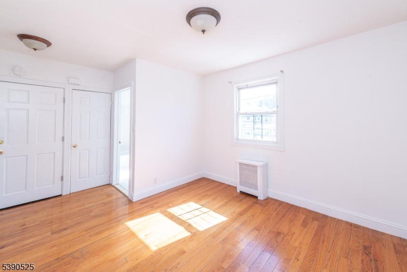 Clifton City, NJ 07011,74 Trimble Ave