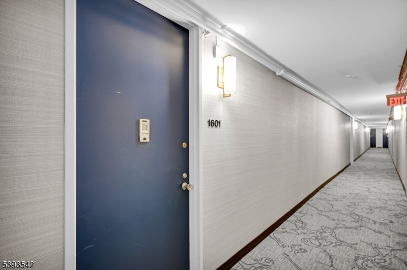 Cliffside Park Boro, NJ 07010,300 Winston Dr-C1601 #1601