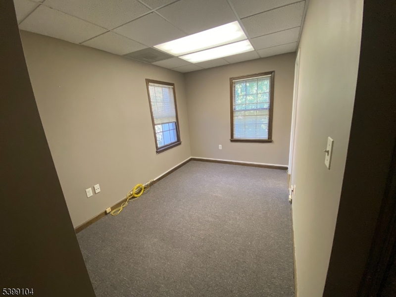 Verona Twp., NJ 07044,212 Pompton Ave