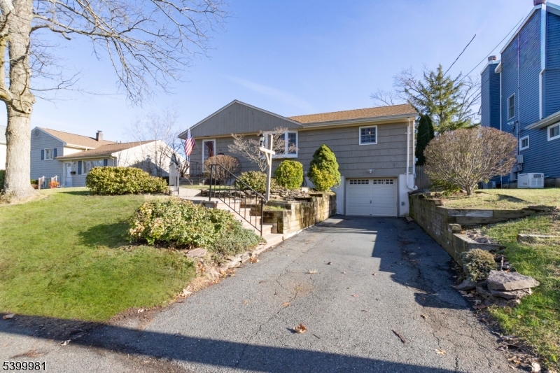 Fanwood Boro, NJ 07023,54 Oakwood Ct