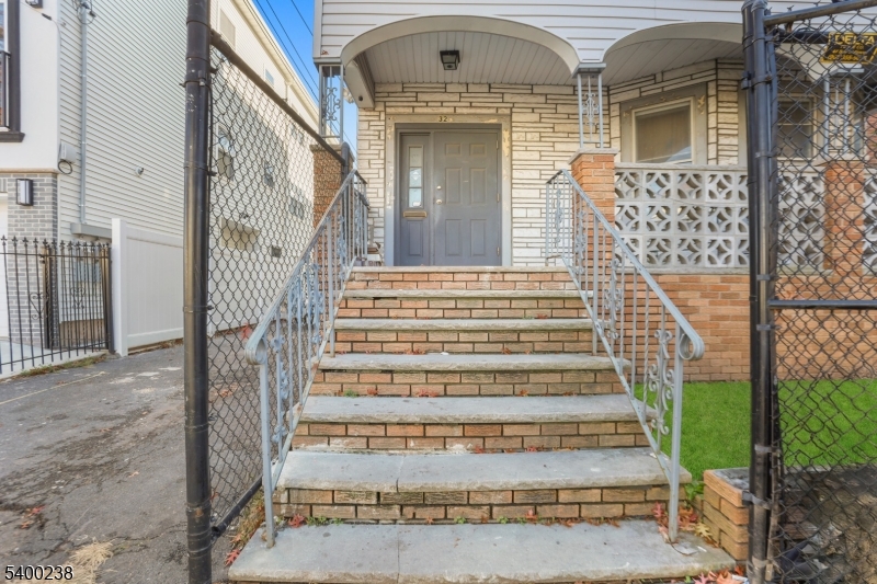 Newark City, NJ 07108,32 Fabyan Pl
