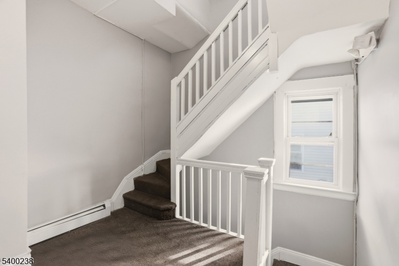 Newark City, NJ 07108,32 Fabyan Pl