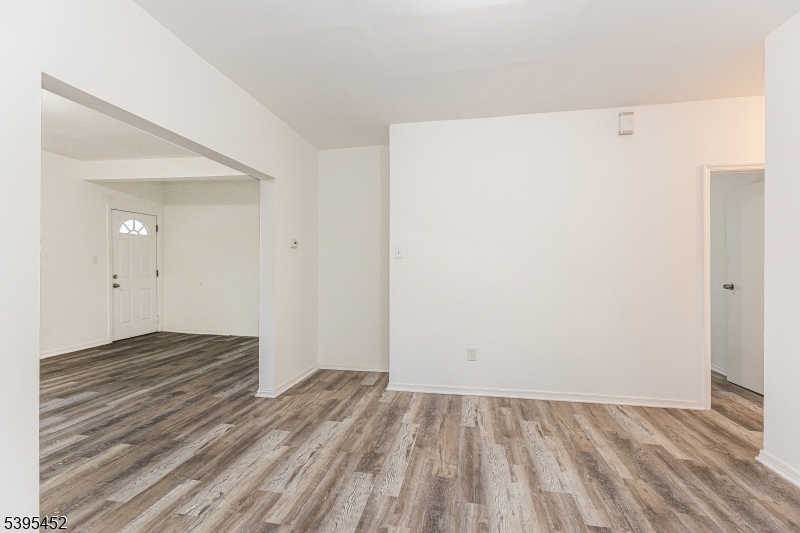 Verona Twp., NJ 07044,112 Pompton Ave #1