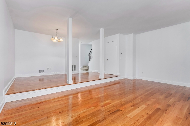 Mansfield Twp., NJ 07840,185 Cynthia Dr