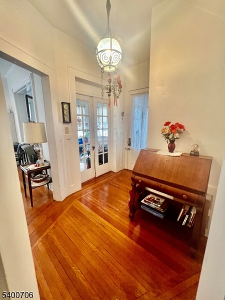 Newark City, NJ 07104,887 Degraw Ave