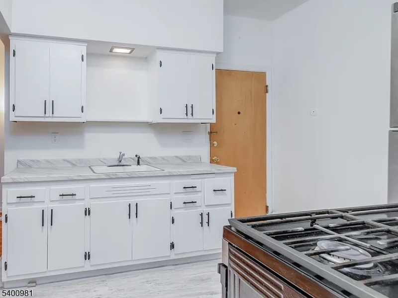 Belleville Twp., NJ 07109,502 Washington Ave #6