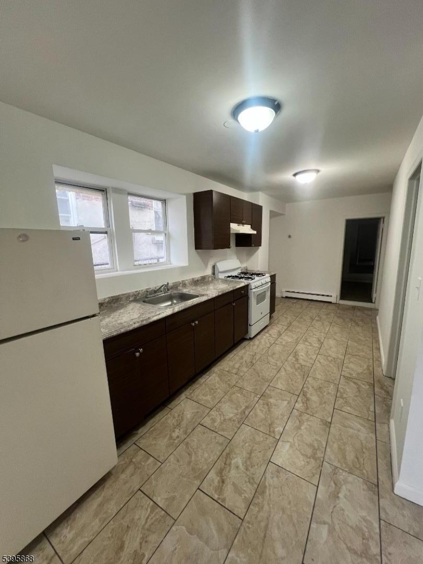 100 Beech St, Paterson City, NJ 07501