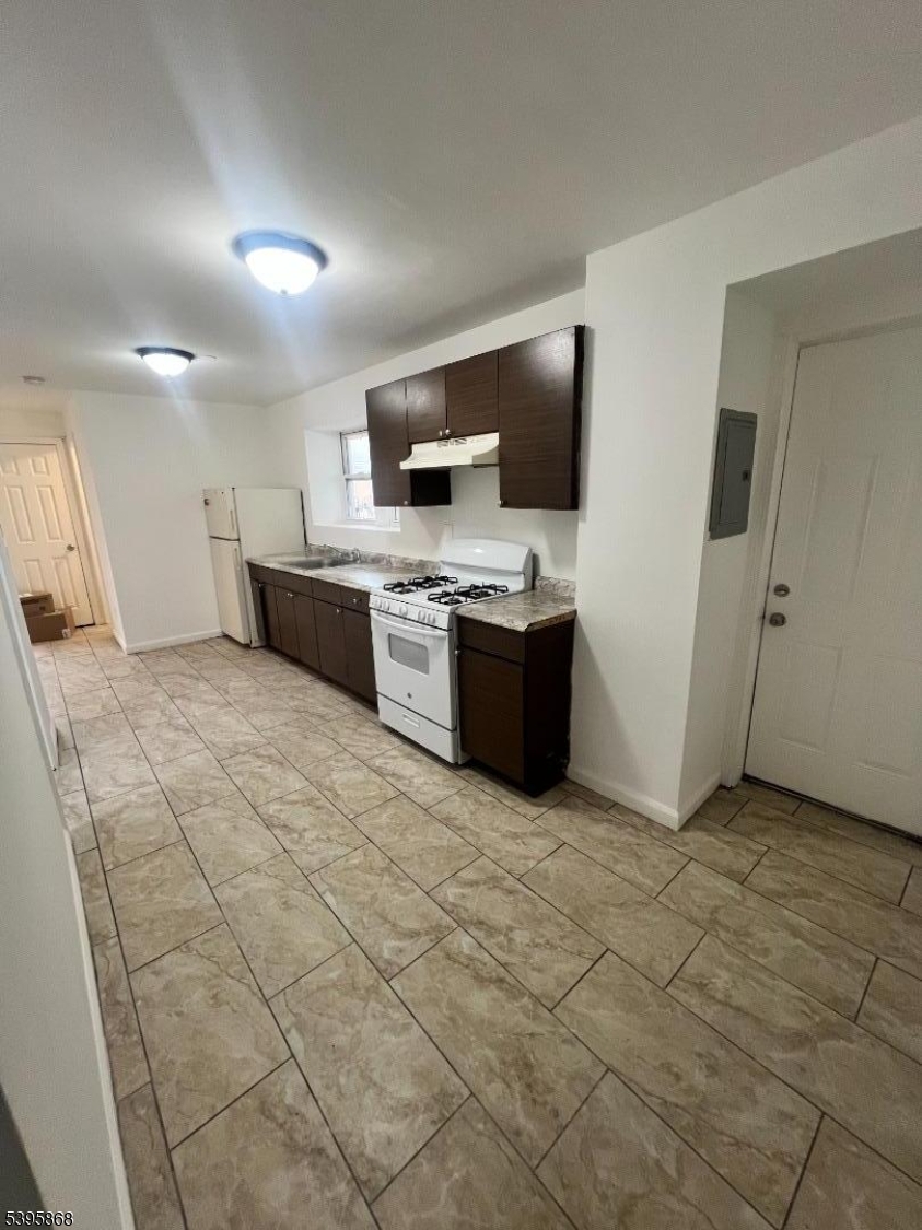 Paterson City, NJ 07501,100 Beech St