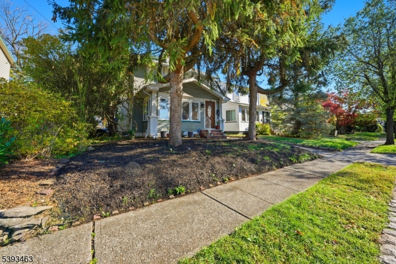 Montclair Twp., NJ 07042,29 Enfield Ave