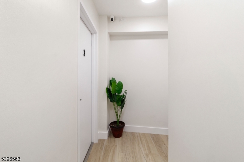 Union Twp., NJ 07088,6 Oswald Pl #3b