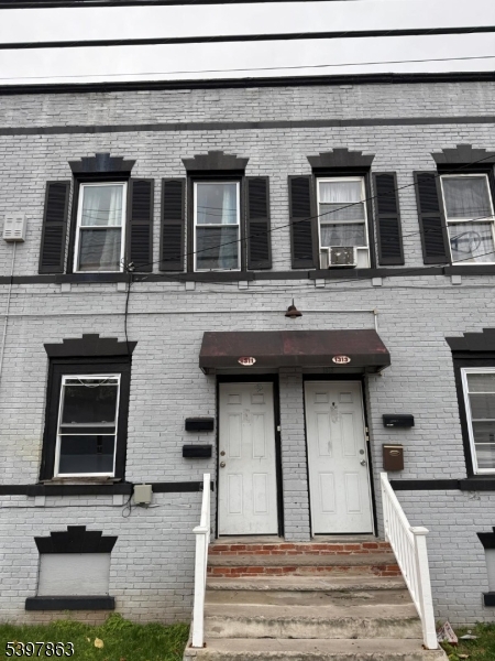 Plainfield City, NJ 07063,1301 S 2Nd St