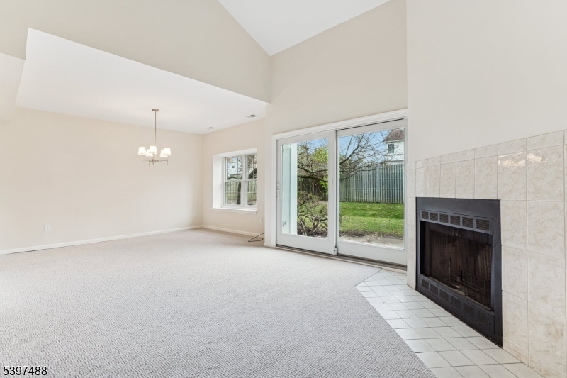 Madison Boro, NJ 07940,318 Main St #34