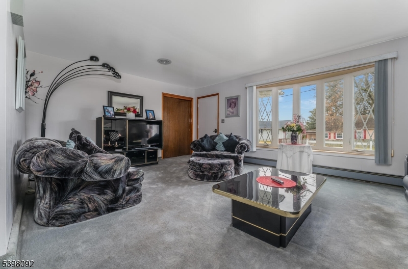 Phillipsburg Town, NJ 08865,1035 Grand St