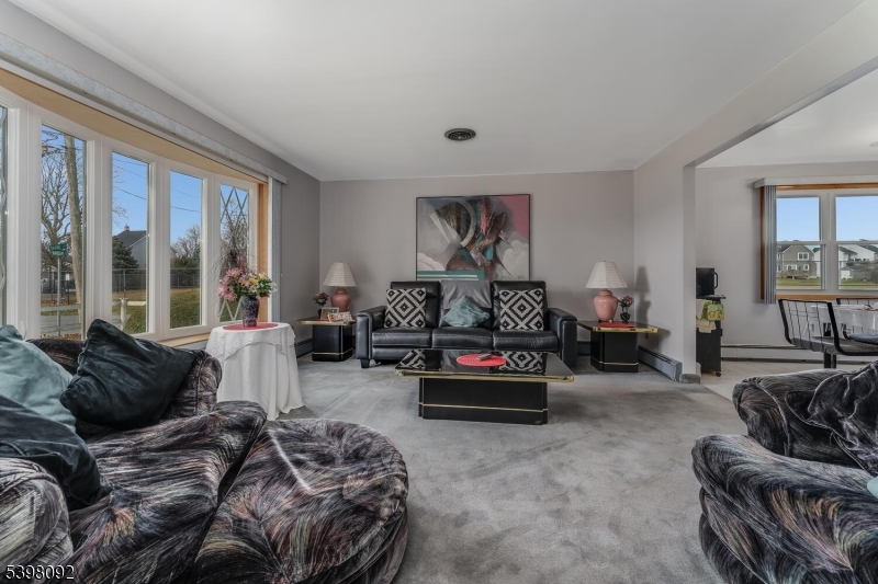 Phillipsburg Town, NJ 08865,1035 Grand St