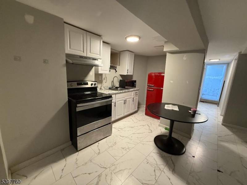 Paterson City, NJ 07522,123 Haledon Ave