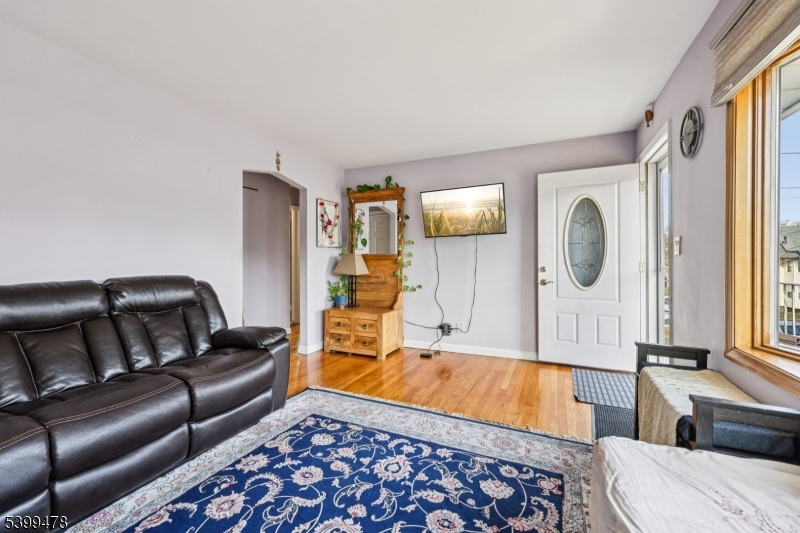 Passaic City, NJ 07055,18 Scher Pl