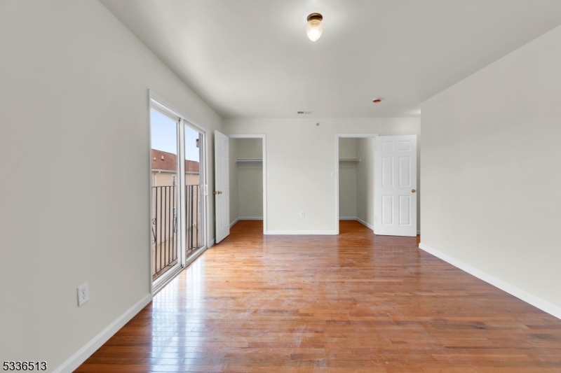 Newark City, NJ 07107,58 1St St #3