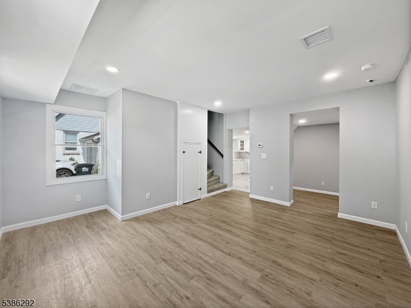 Greenwich Twp., NJ 08886,631 S Main St