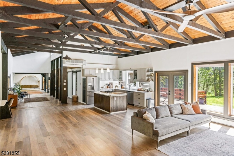 1 Shannon Ln, Blairstown Twp., NJ 07825