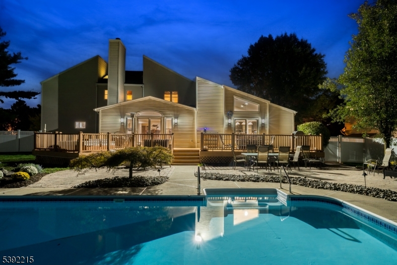 18 Quail Run, Florham Park Boro, NJ 07932