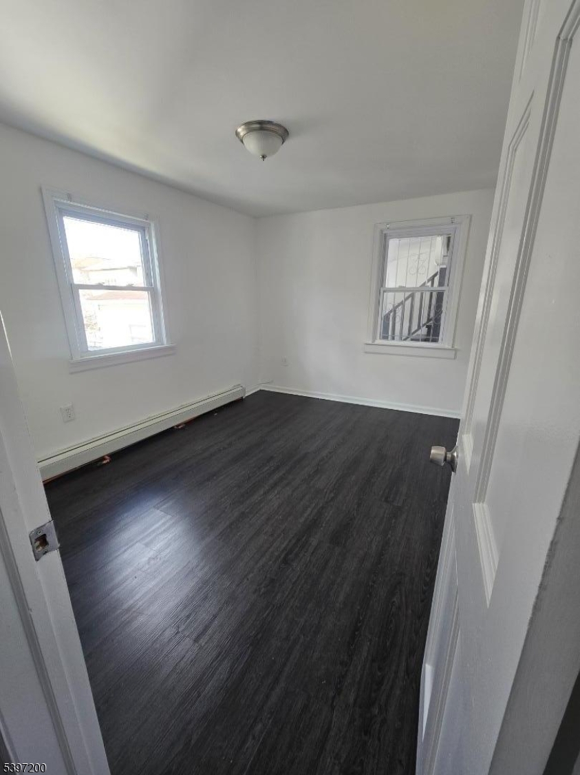 Elizabeth City, NJ 07206,115 Pine St