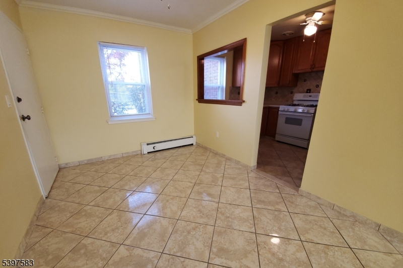 Wayne Twp., NJ 07470,1124-1B Valley Rd #1B