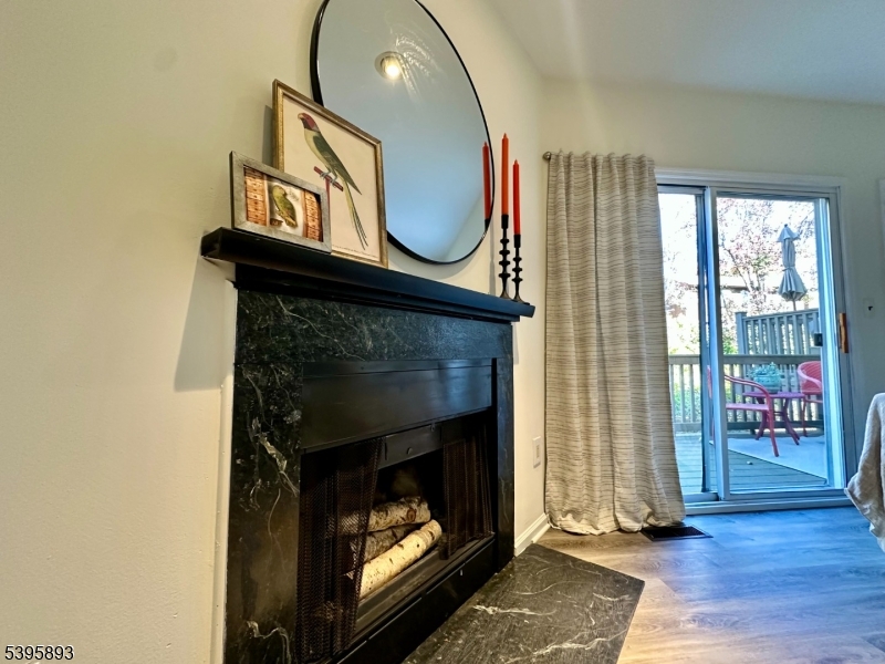 New Milford Boro, NJ 07646,44 Canterbury Ln