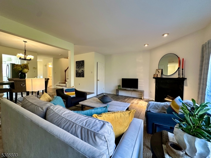 New Milford Boro, NJ 07646,44 Canterbury Ln