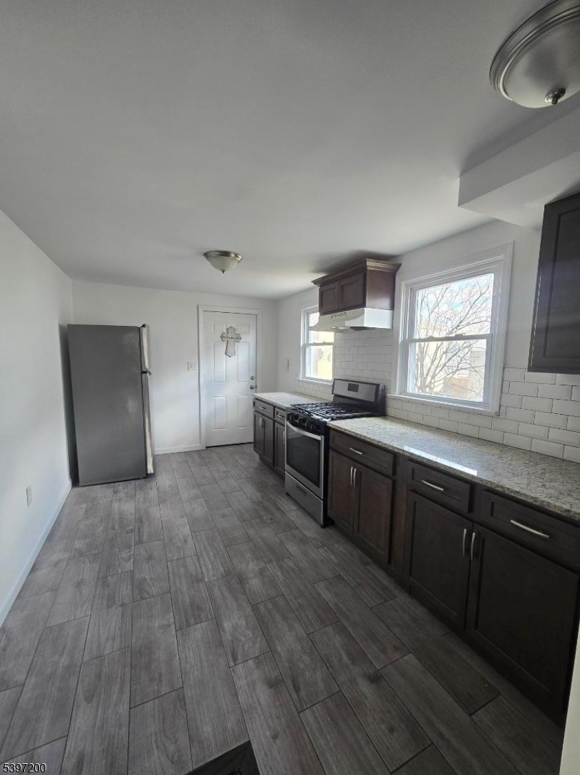 Elizabeth City, NJ 07206,115 Pine St