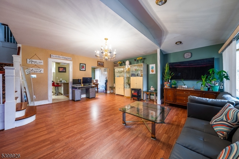 Union Twp., NJ 07083,1239 Plane St