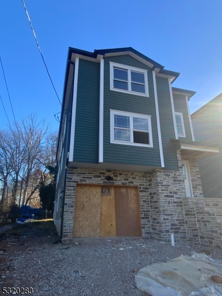 307 Chilton St, Elizabeth City, NJ 07208