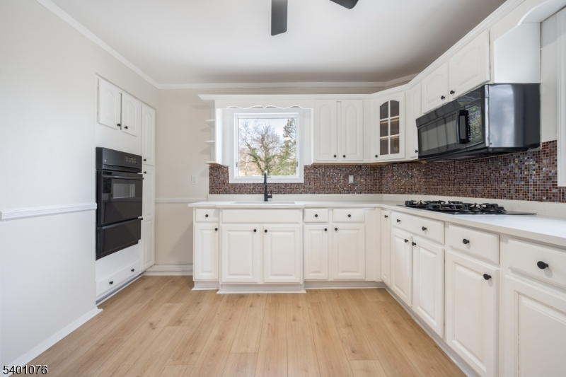 71 Broad St Unit 2 #2, Summit City, NJ 07901